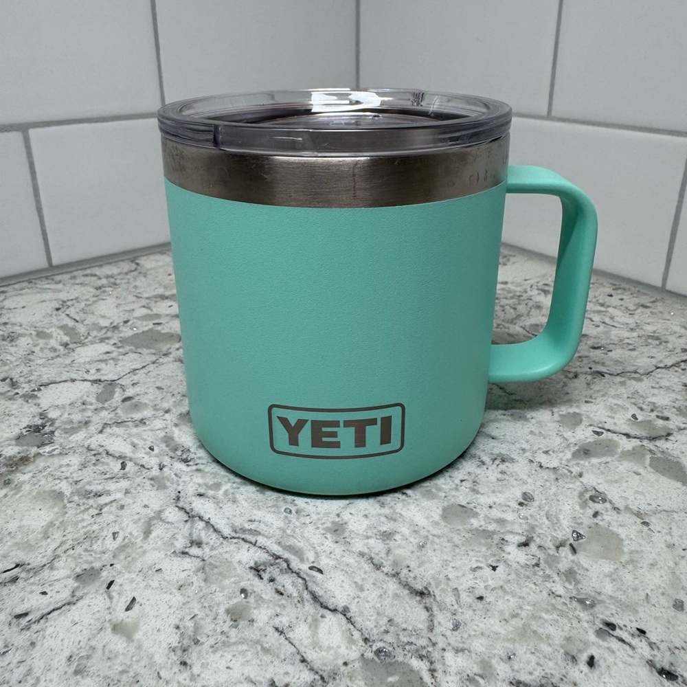 YETI Seafoam Mug with Clear Lid